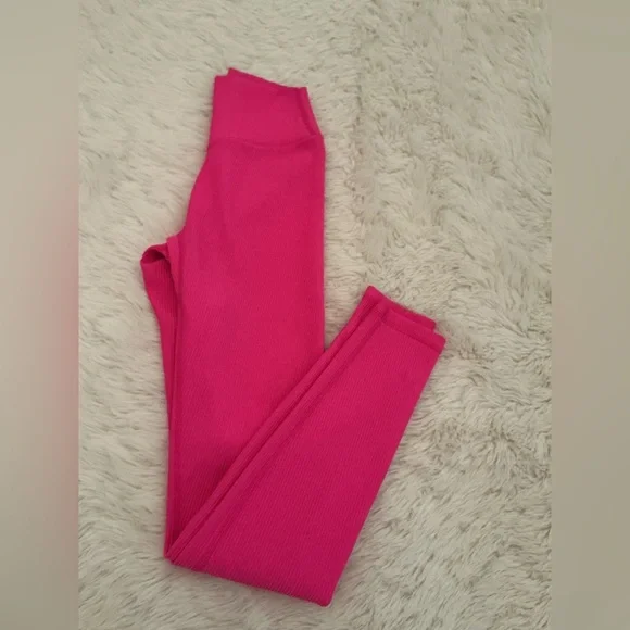 BuffBunny Ribbed Pink Leggings - Picture 6 of 12